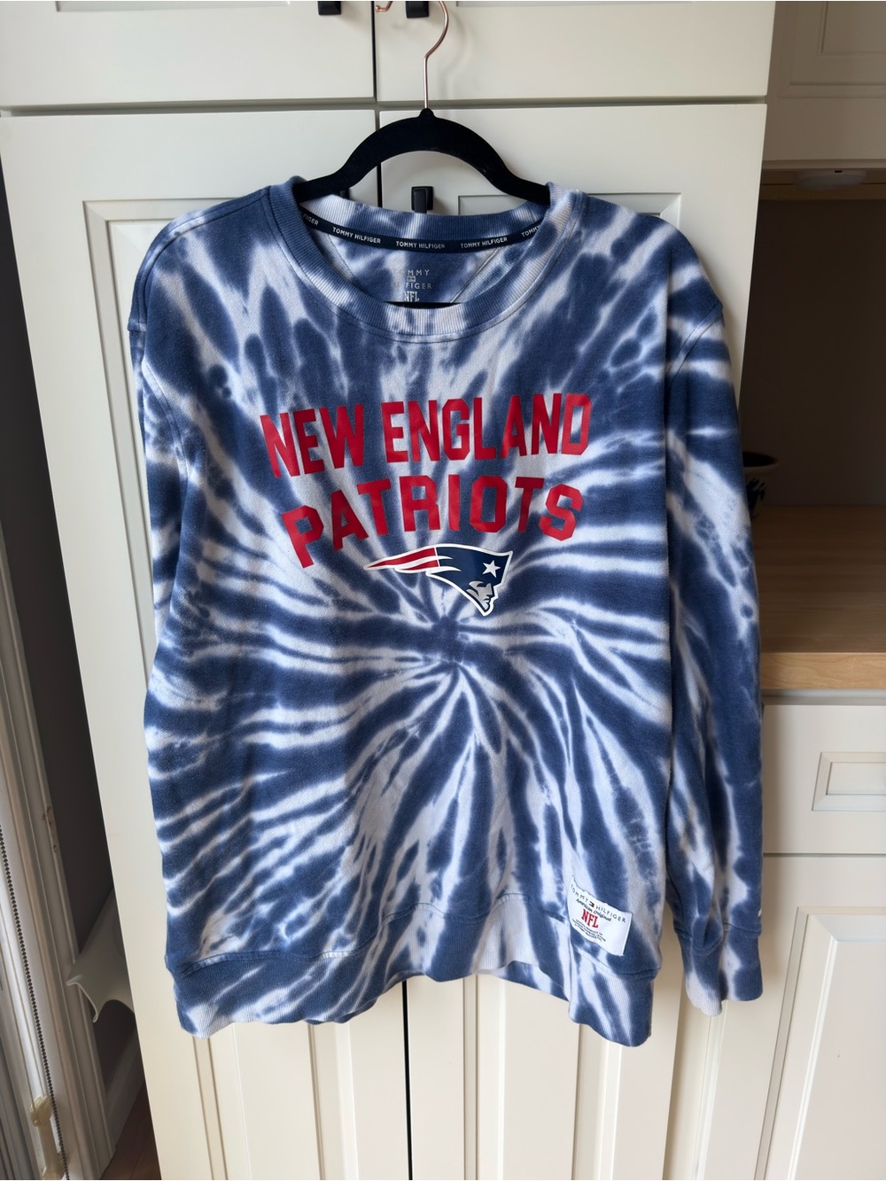 New England Patriots Tie-Dye Crewneck Sweatshirt - Blue & White